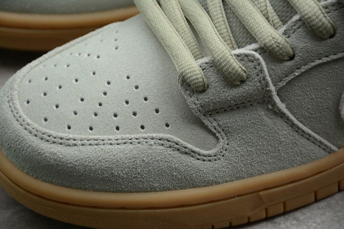 sb dunk low island green gum
