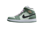 WMNS Air Jordan 1 Mid Se 'Dutch Green' CZ0774-300